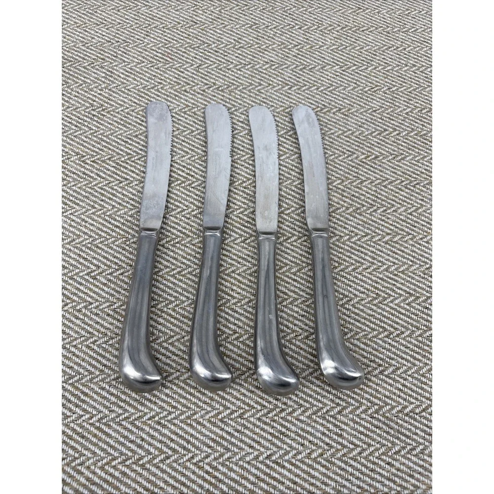 Rogers LIBERTY BELL (E) Korea Set of 4 Dinner Knives Stainless